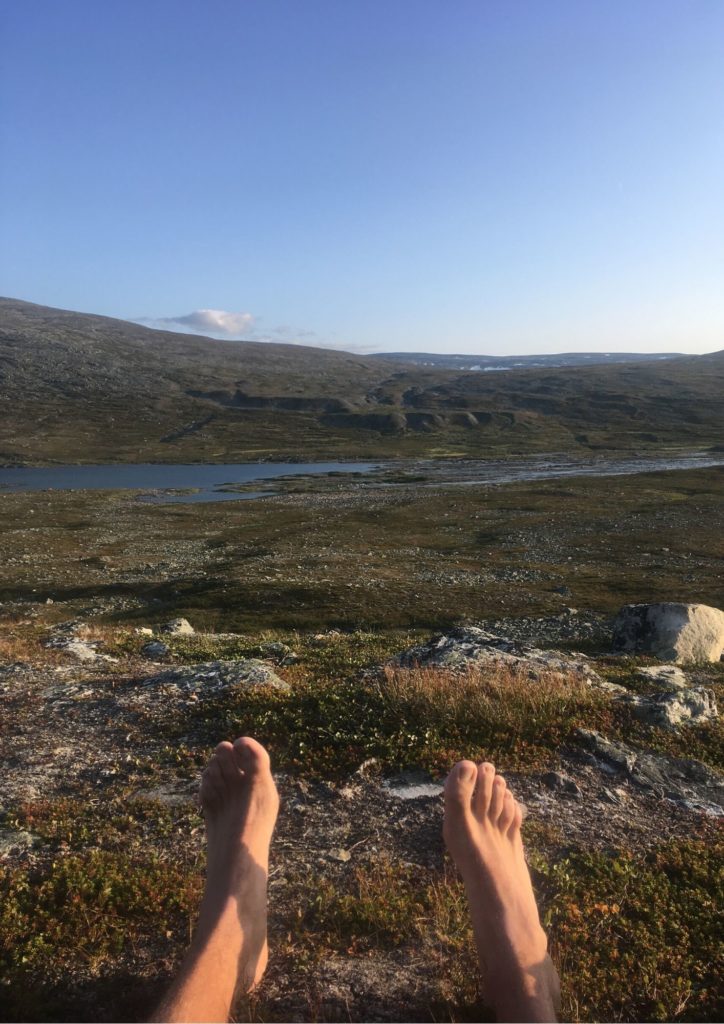 Marcher pieds nus en Norvège :)