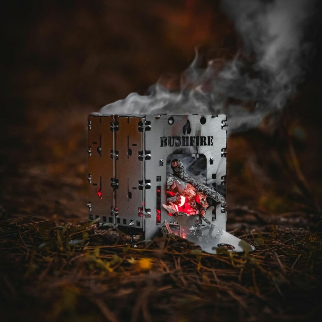 utilisation d'un réchaud à bois bushcraft