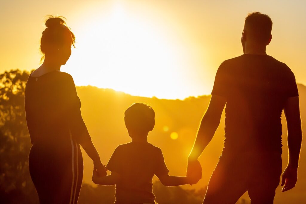 famille qui randonne